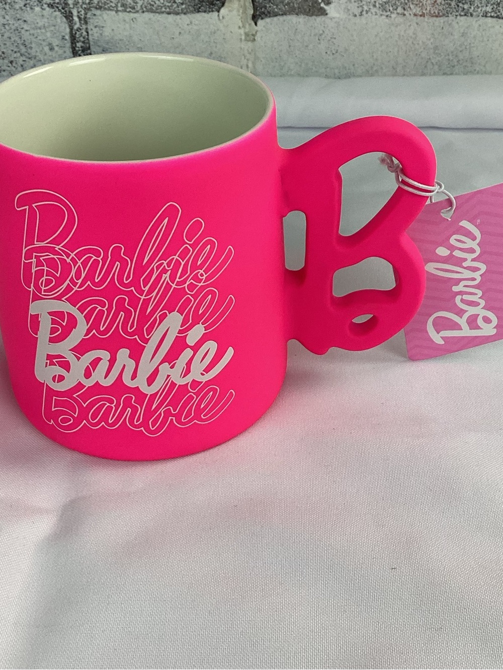 Mattel Official BARBIE Pink Ceramic Coffee Mug Barbie Logo Shadow B Handle 21oz